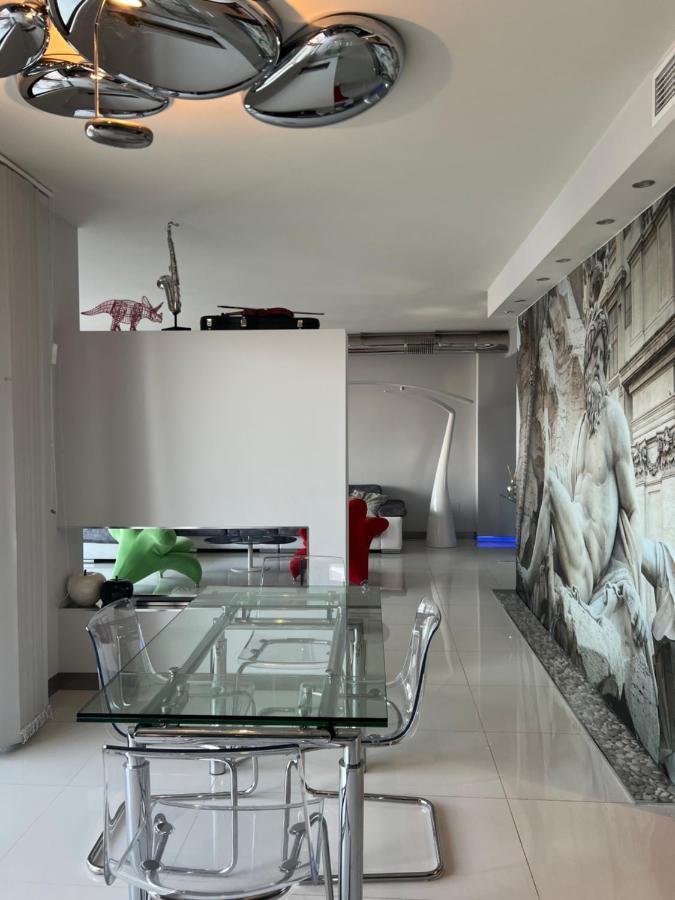 Casa Clock House Banus *