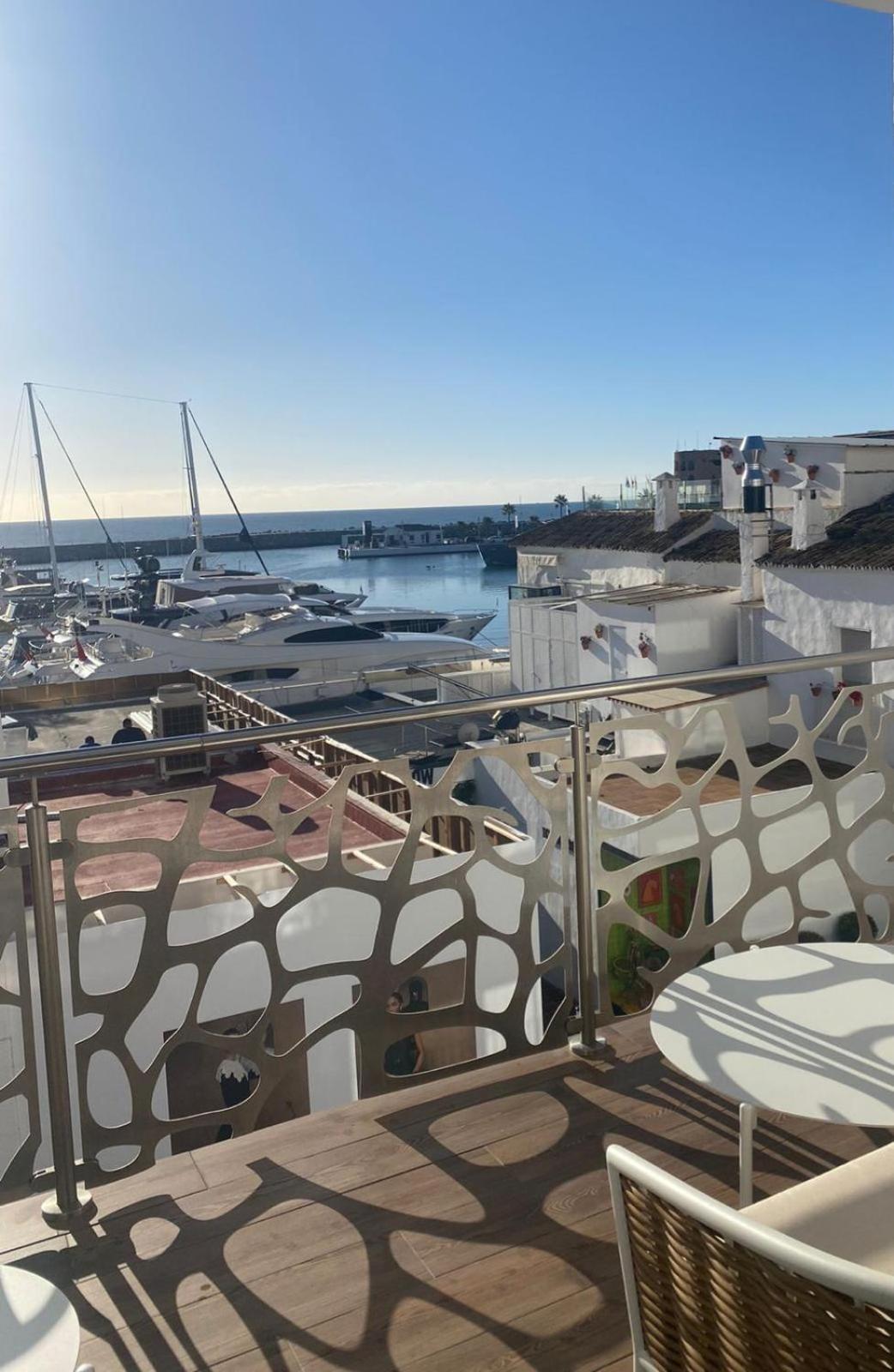 Casa Clock House Banus * Marbella